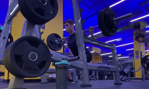 2023 Squatting